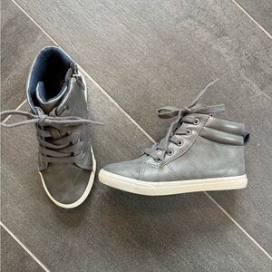 Cat & Jack Gray Kids High-Top leather Dress Sneakers size 12